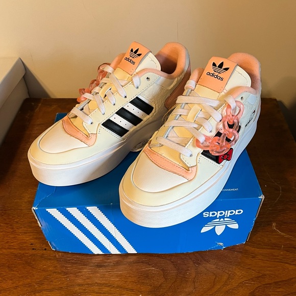 ADIDAS x HELLO KITTY Forum Bonega Shoes - Picture 6 of 16